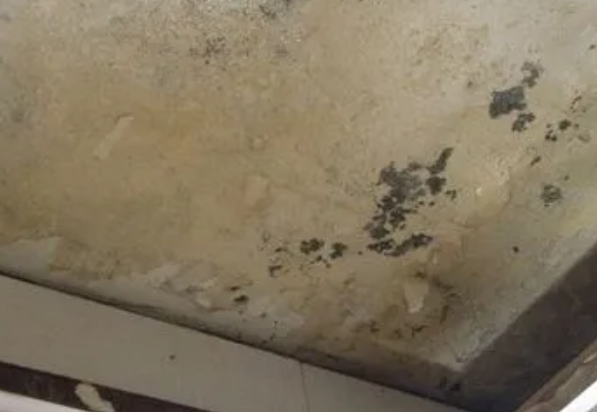 当阳阳台漏水维修公司分享下当阳卫生间渗水维修需要注意哪些问题。